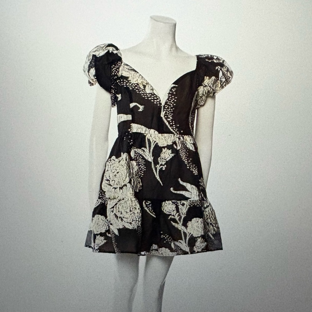 Elliatt Black and White Ruffled A-line Mini Dress